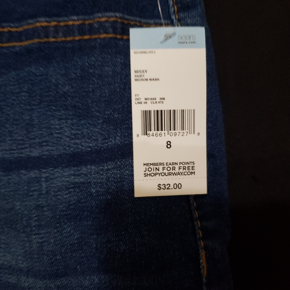 New with Tags Bongo Denim Skirt size 8 - Picture 2 of 4
